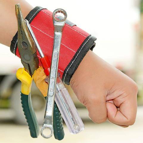 Magnetic Wrist Tool